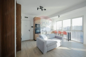 Apartament de închiriat cu 2 camere și parcare, ultracentral, Oradea