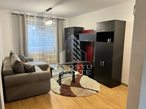 Apartament 3 camere, zona Lipovei