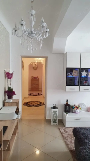 Apartament 3 camere de vanzare  - imagine 3