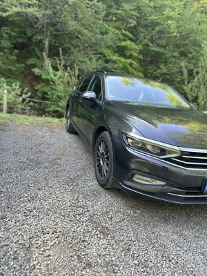 Volkswagen passat 2021 - imagine 3