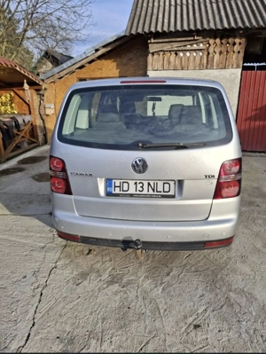 Vand touran 1.9 tdi 105 cai - imagine 5