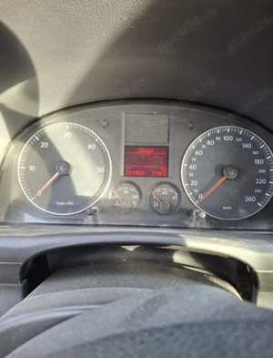 Vand touran 1.9 tdi 105 cai - imagine 3