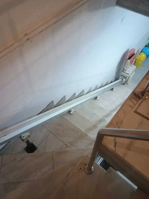 Vând lift pentru pacienți   scaun elevator pentru scări