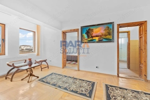 Vilă cu 6 dormitoare, 2 garaje, anexe multiple - 2076 mp teren - imagine 11