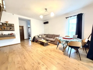 Triplex spatios pe colt, 3 camere, 94 mp utili, 250 mp teren - Dumbravita