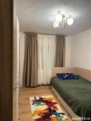 Apartament de vanzare 4 camere - Otopeni, Strada Traian nr. 17 - imagine 5