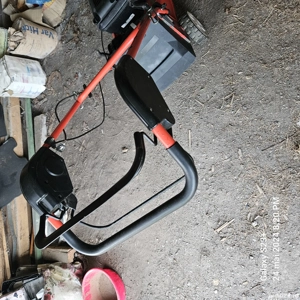 Mașină de tuns gazon  - imagine 4