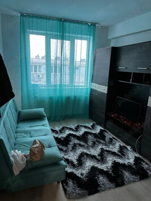 Vând garsonieră piața Cet 