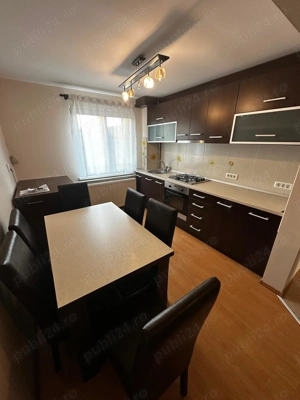 Inchiriez apartament 3 camere, Resita, Micro 3 