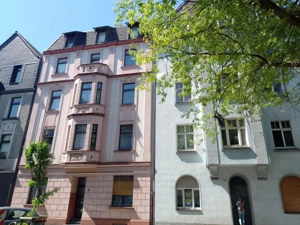 Vand schimb apartament Germania Duisburg Renania de Nord-Westfalia cu imobil sau teren in Bucuresti 