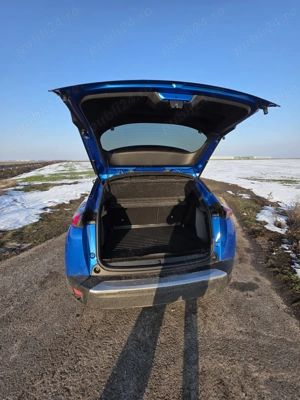 Proprietar, vand Peugeot e-2008 Allure, 2 km+set jante+cauciucuri vara - imagine 6