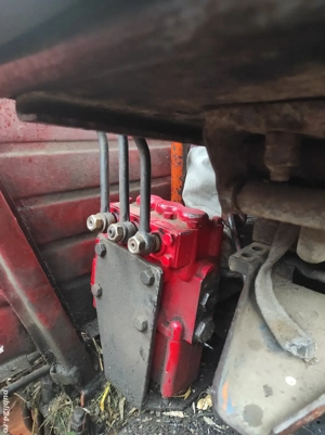 Tractor UTB 651 - imagine 3