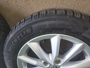 Anvelope de iarna cu jenti - imagine 2