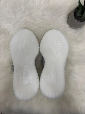 Yeezy Boost 350 V2 "Bone" - imagine 3