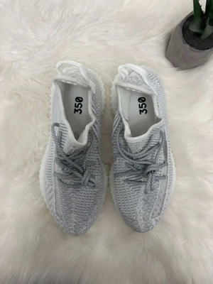 Yeezy Boost 350 V2 "Bone" - imagine 2