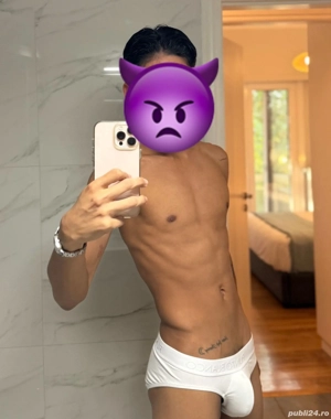 New new top boy disponibil și pentru deplasări am și locație 