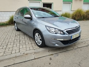 Peugeot 308 1.2iT cu 130 cp,an 2015,euro 6,automat,navi