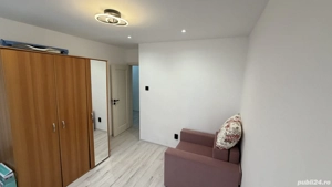 Apartament cu 3 camere de vânzare 