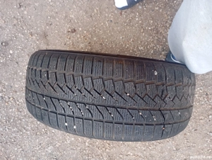 vnd 2 caucucuri de iarana 