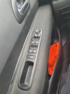 Peugeot 5008, 7 locuri, panoramic