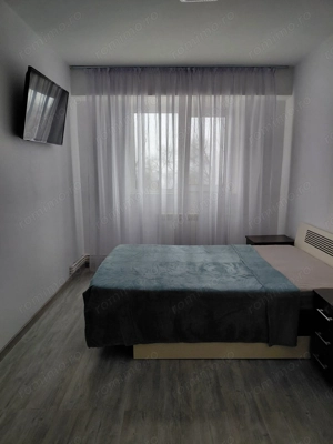 Apartament 4 camere de închiriat – Micro 20,et 1,mobilat si utilat