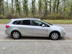 Opel Astra j 1.7 110cp 2011 - imagine 3