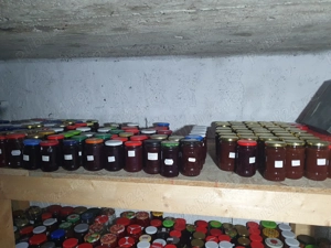 Vindem gemuri și dulcețuri făcute acasă