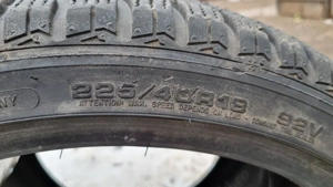 2 anvelope iarna SH 225/40/18 Goodyear ultragrip 8. Dot 1321. 175 RON / perechea. - imagine 5