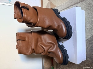 bocanci dama de iarna