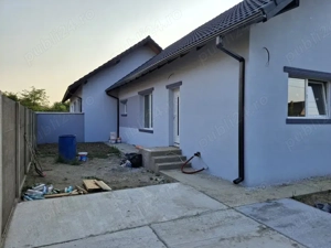 Duplex de vanzare  la cheie 1 2 -Sanmihaiu Român