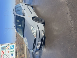 Ford Focus 1.6 benzina, automat - imagine 2