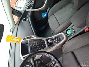 Opel Astra J 2011 E 5 - imagine 2