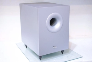 Subwoofer activ ELAC 100 W(Germania).