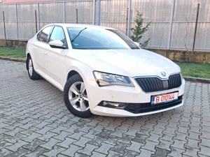 Skoda superb    vind   schimb  2016   benzina   150 cp - imagine 3