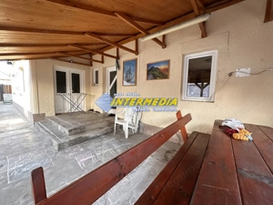 Casa cu 3 camere  in Cetate la asfalt cu 1176 mp Teren - imagine 4