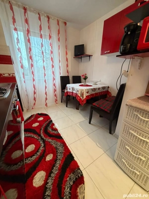 Vând apartament 2camere +garaj sau Închiriez - imagine 9