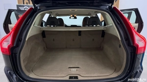 ** Volvo XC60 ** - imagine 13
