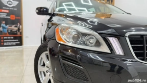 ** Volvo XC60 ** - imagine 6