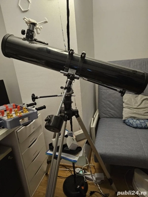 Telescop Newton SkyWatcher Explorer 113 900 EQ2 + CARTE + 4 oculare si adaptor smartphone
