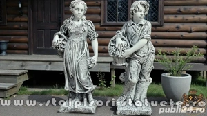 Set statuete băiat și fată, gri patinat, model S43.