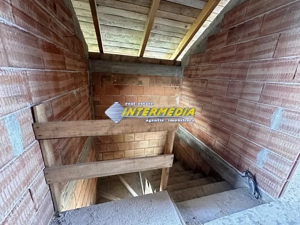 Vanzare Casa Individuala P+M la Rosu cu 345 mp teren si utilitati in Alba Iulia - imagine 9