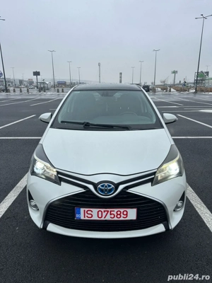 Toyota Yaris III Facelift Hybrid 12.2014 1.5 banzina+electric Automata - imagine 5