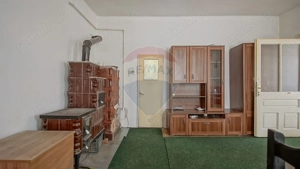 Casă de vânzare în centrul localității Prejmer, teren 5.055 mp! - imagine 9