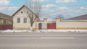 Casă de vânzare în centrul localității Prejmer, teren 5.417 mp!