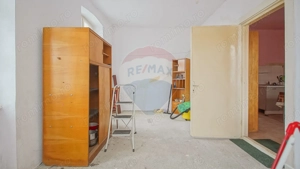 Casă de vânzare în centrul localității Prejmer, teren 5.055 mp! - imagine 10