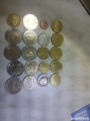 Vand 20 piese monede