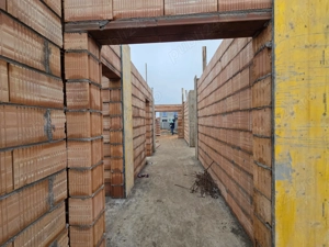 Vand casa individuala pe parter, teren 640 mp in Mosnita Noua - imagine 4