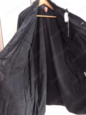 Haina nouă din piele 