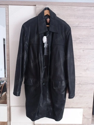 Haina nouă din piele 