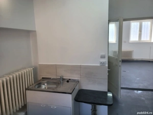 Inchiriez apartament 2 camere + 2 bai pentru muncitori, (maxim 10 persoane ) in zona ultracentrala,  - imagine 12
